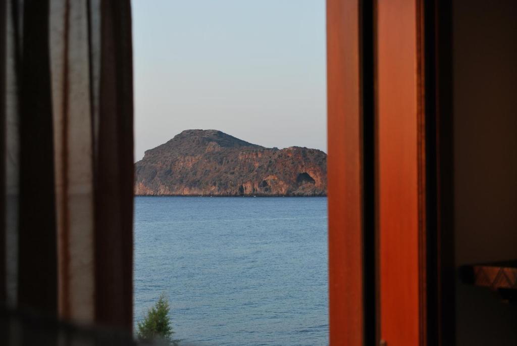 Vasiliki Apartments Platanias  Bilik gambar